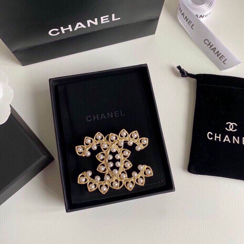 Chanel Brooch 3lyx202